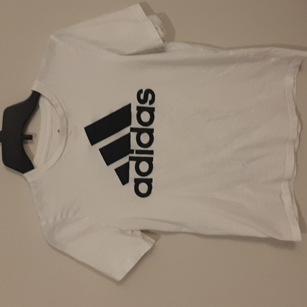 Adidas t shirt